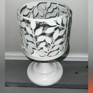 Candle holder